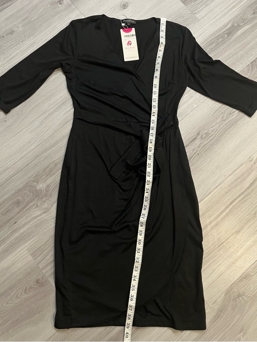 BRAND NEW Berydress Womens Black
Wrap DressV Neck 3/4 Sleeve Knee-... Women - Picture 2 of 9